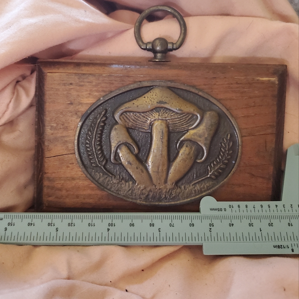Vintage FlokArt Mushroom Piece 🍄